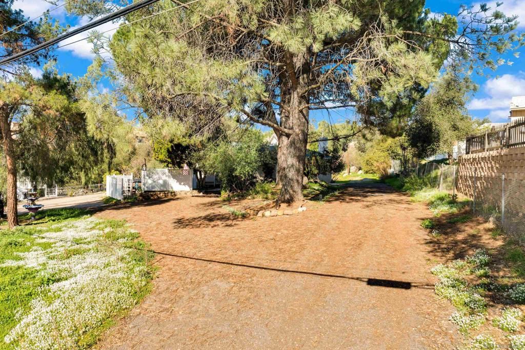 Image 11 of property listing at 1242 Marshall Rd, Alpine, CA 91901