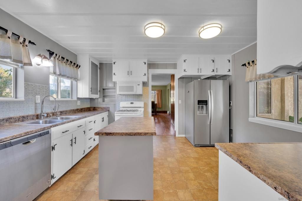 Image 44 of property listing at 1242 Marshall Rd, Alpine, CA 91901