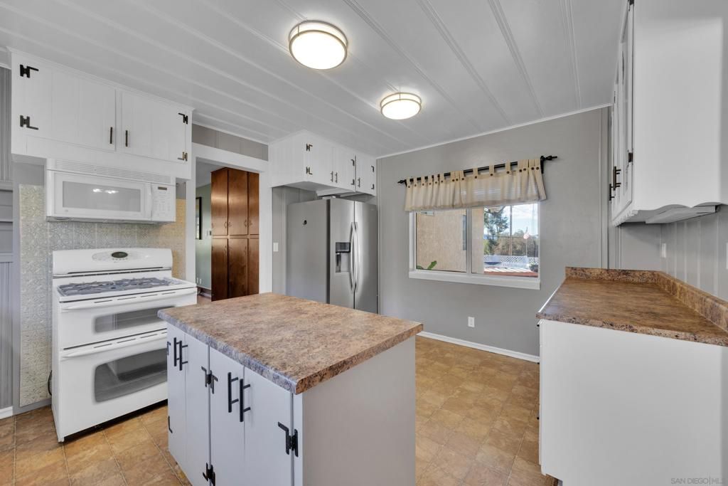 Image 45 of property listing at 1242 Marshall Rd, Alpine, CA 91901