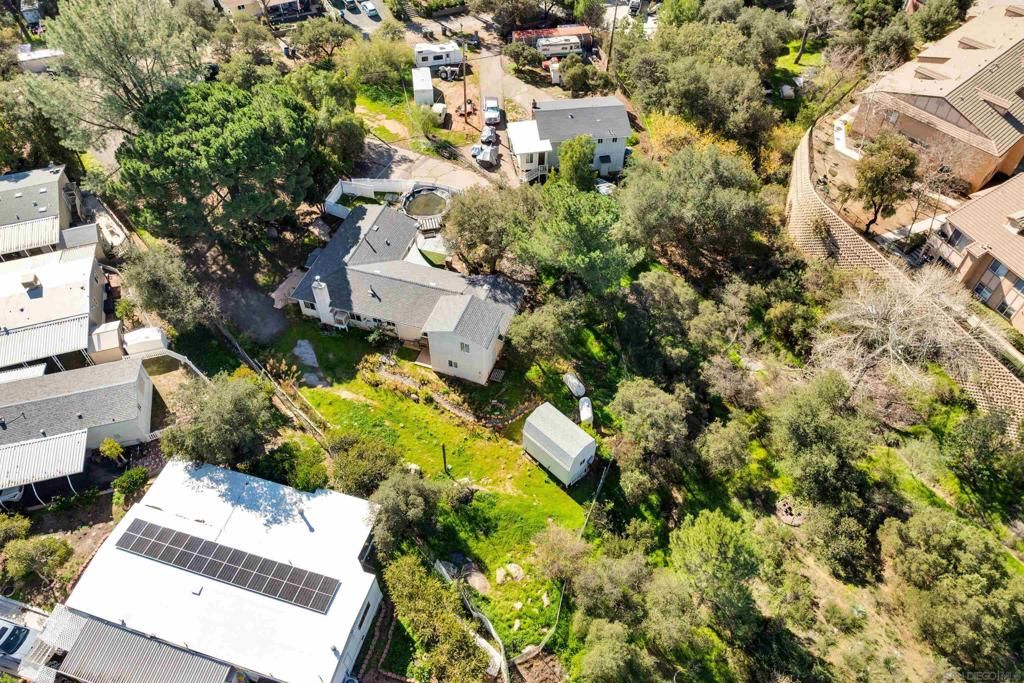 Image 6 of property listing at 1242 Marshall Rd, Alpine, CA 91901