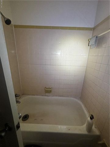 21 Hobson ST, Portsmouth, VA 23704