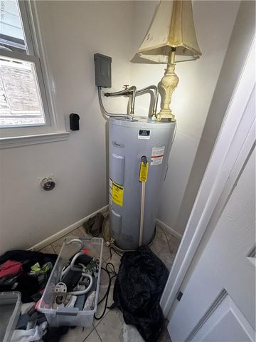 21 Hobson ST, Portsmouth, VA 23704