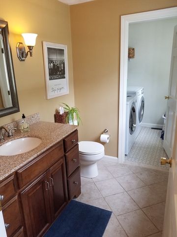 21 Julia Connors Drive, Burlington, MA 01803
