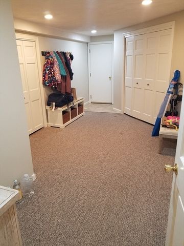 21 Julia Connors Drive, Burlington, MA 01803