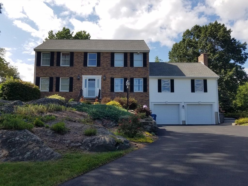 21 Julia Connors Drive, Burlington, MA 01803