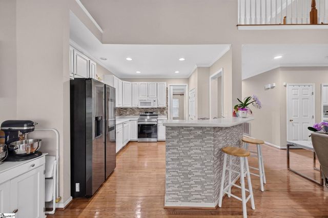 17 Suffolk Downs Way, Greenville, SC 29615