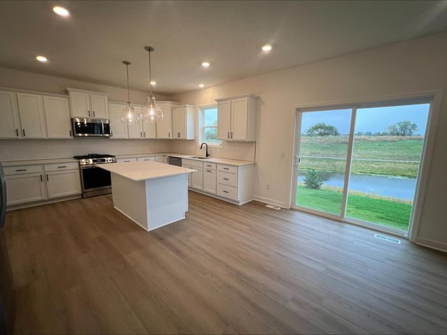 7460 Lotus Lane, Lino Lakes, MN 55038