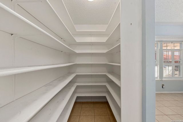 8327 Terra Ferna, San Antonio, TX 78251