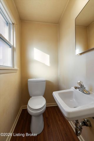 3802 Oakleaf Ln, Louisville, KY 40219