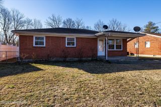 3802 Oakleaf Ln, Louisville, KY 40219