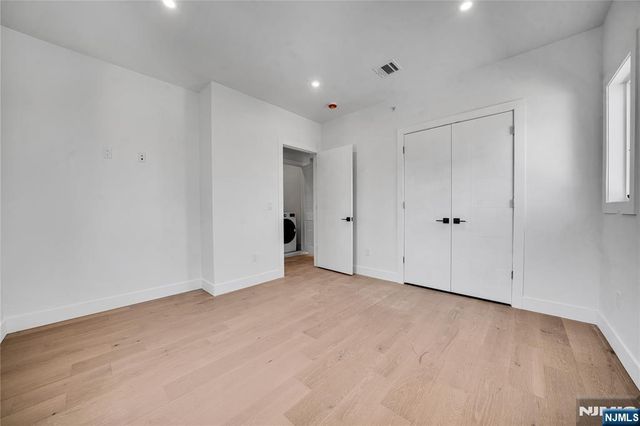 1522 11th Street, Fort Lee, NJ 07024