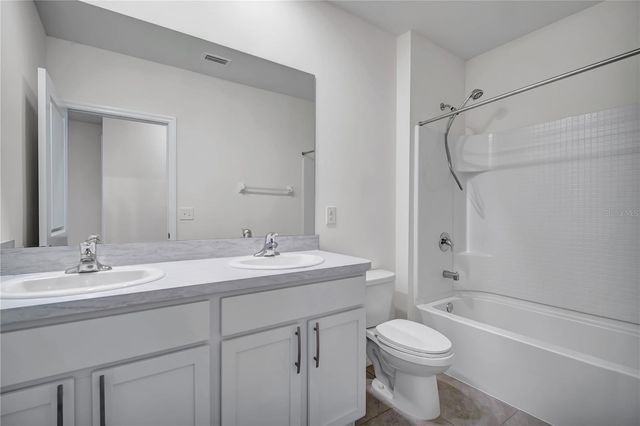 32606 CANYONLANDS DRIVE, Wesley Chapel, FL 33543