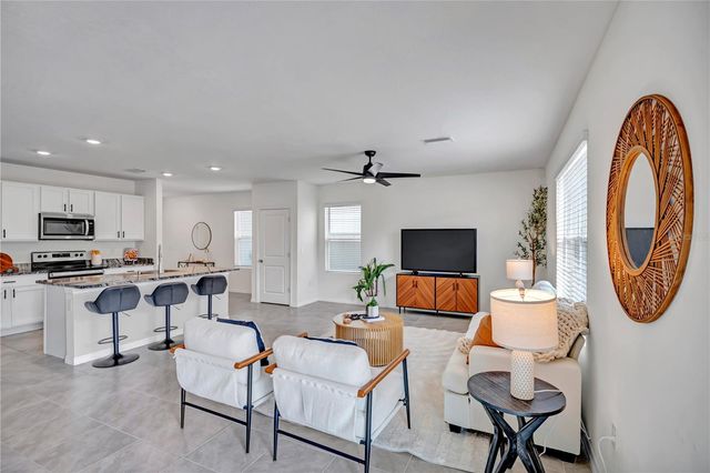 32606 CANYONLANDS DRIVE, Wesley Chapel, FL 33543