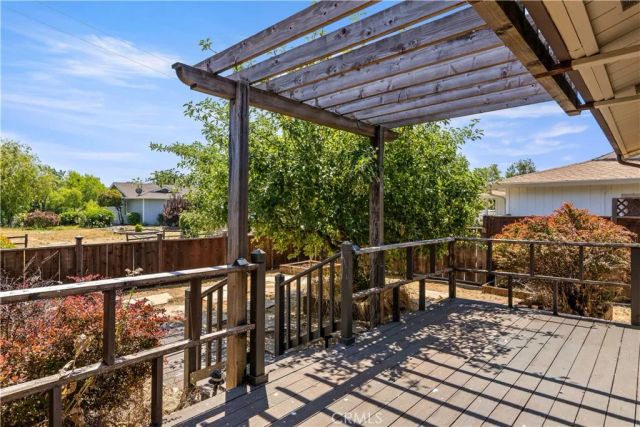 12855 Island, Clearlake Oaks, CA 95423