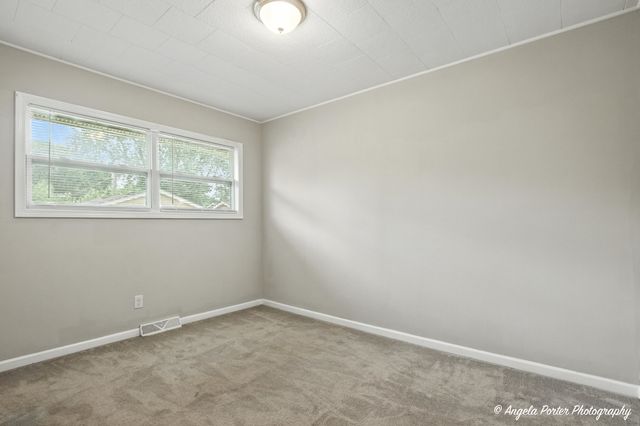 4420 Clearview Drive, Mchenry, IL 60050