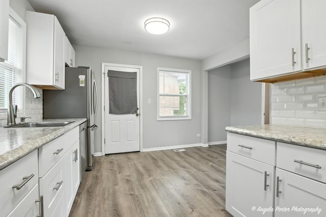 4420 Clearview Drive, Mchenry, IL 60050