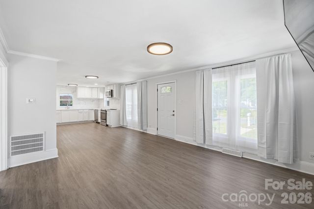 912 Laura Avenue, Kannapolis, NC 28083