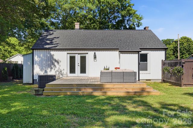 912 Laura Avenue, Kannapolis, NC 28083