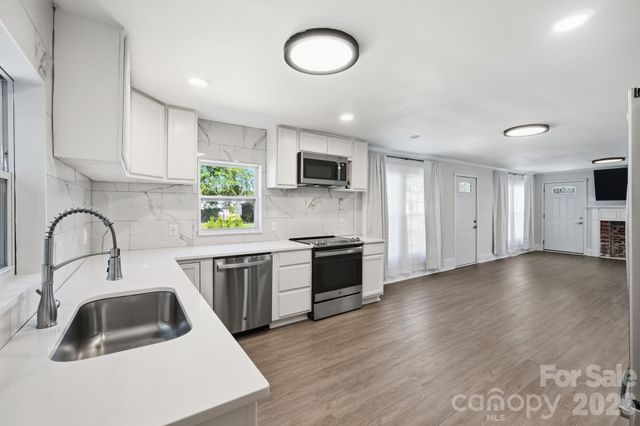 912 Laura Avenue, Kannapolis, NC 28083