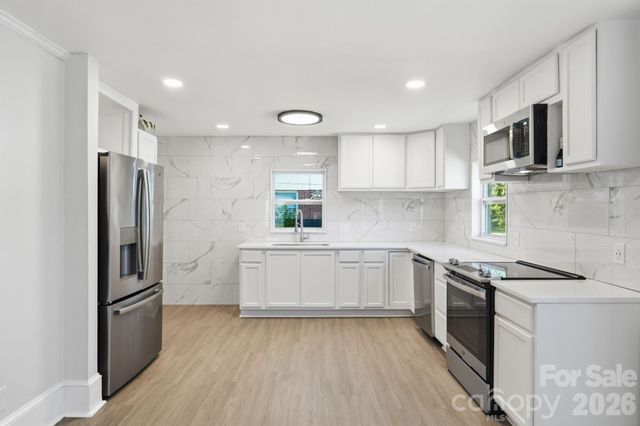 912 Laura Avenue, Kannapolis, NC 28083