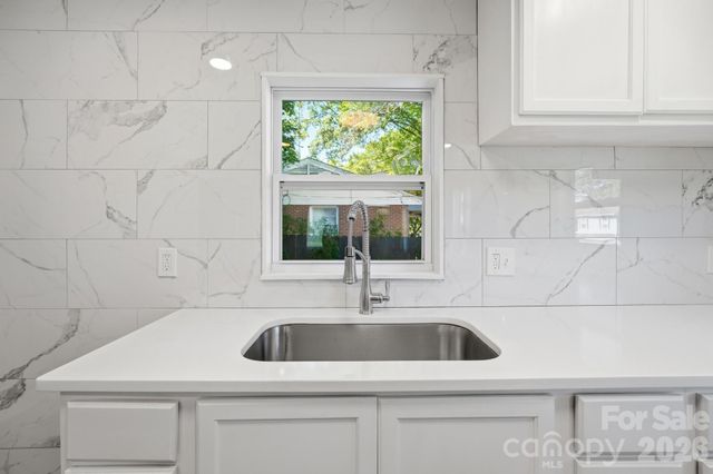 912 Laura Avenue, Kannapolis, NC 28083