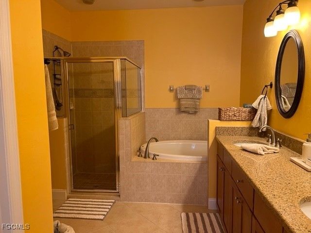 10602 Camarelle CIR, Fort Myers, FL 33913