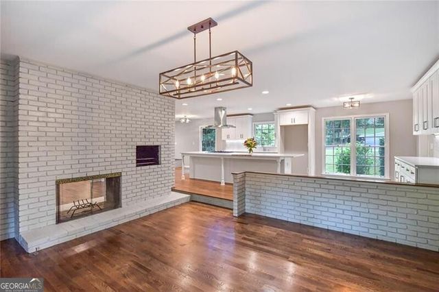4176 Triple Creek Court NE, Atlanta, GA 30319