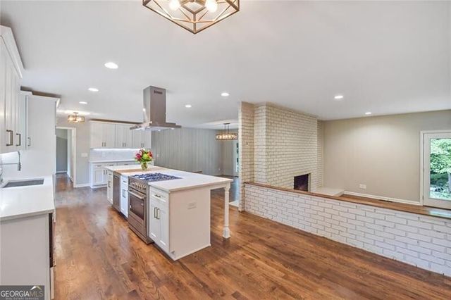 4176 Triple Creek Court NE, Atlanta, GA 30319
