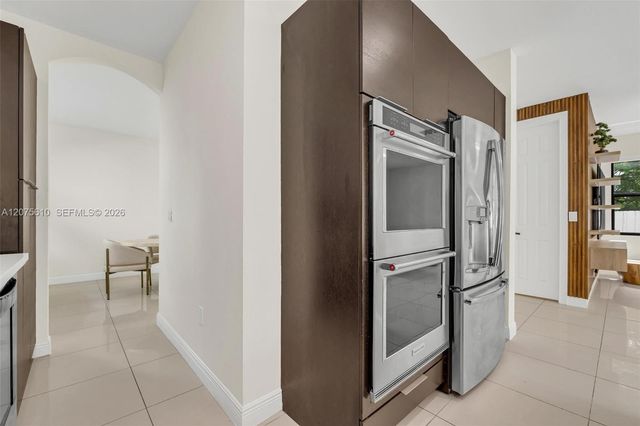 10204 NW 86th Street, Doral, FL 33178