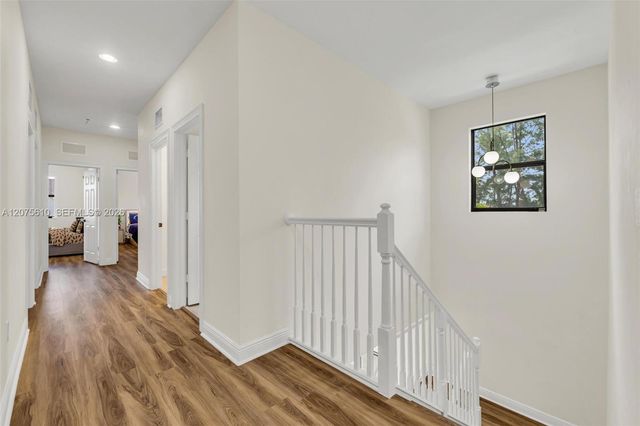 10204 NW 86th Street, Doral, FL 33178
