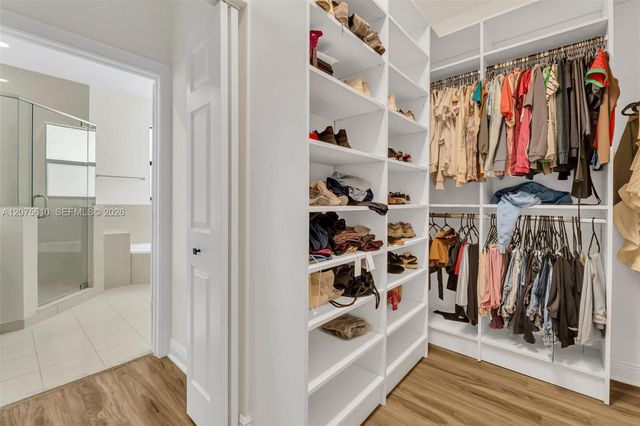 10204 NW 86th Street, Doral, FL 33178