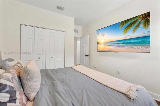 10204 NW 86th Street, Doral, FL 33178