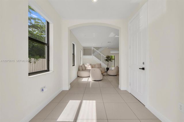 10204 NW 86th Street, Doral, FL 33178