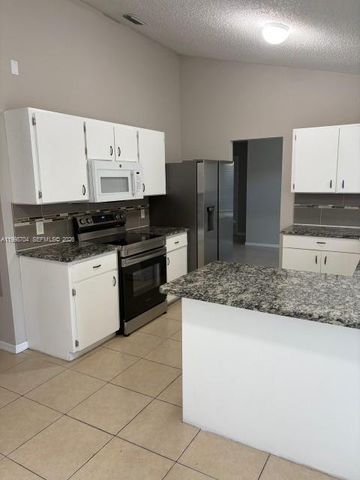 2992 SW Lucerne St, Port St. Lucie, FL 34953