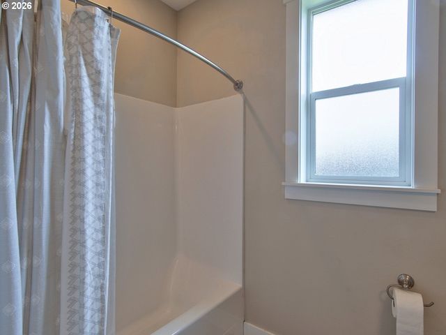 11807 Nw 7TH Ave, Vancouver, WA 98685
