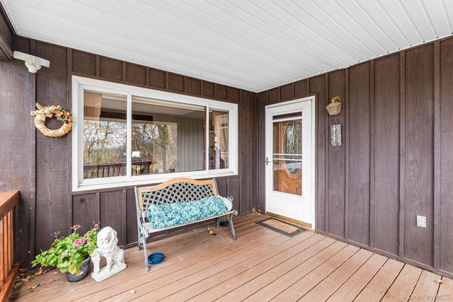 12 Cedar Lane, Poughquag, NY 12570