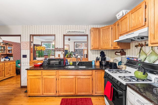 12 Cedar Lane, Poughquag, NY 12570