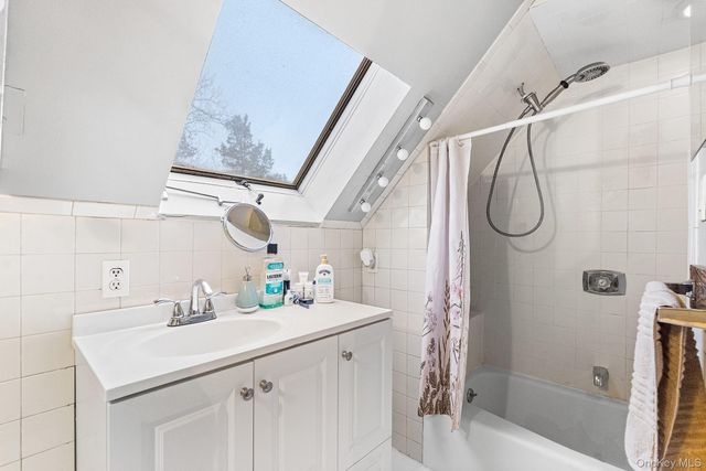 12 Cedar Lane, Poughquag, NY 12570