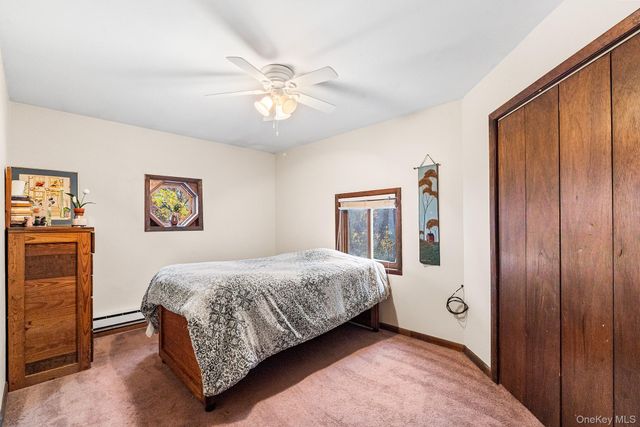 12 Cedar Lane, Poughquag, NY 12570