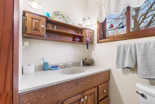 12 Cedar Lane, Poughquag, NY 12570