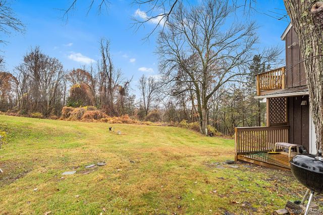 12 Cedar Lane, Poughquag, NY 12570