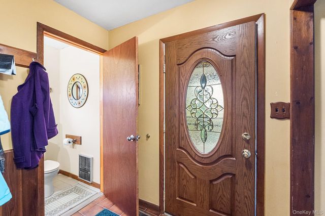 12 Cedar Lane, Poughquag, NY 12570