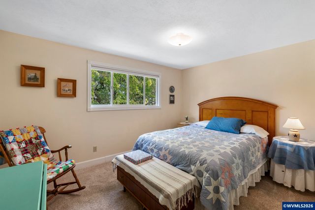 192 NW Canyon Dr, Dundee, OR 97115