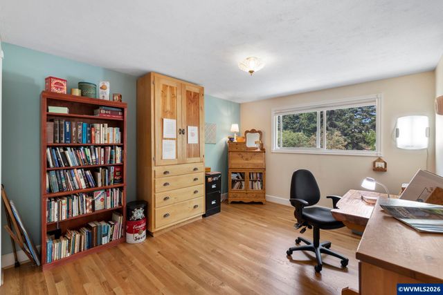 192 NW Canyon Dr, Dundee, OR 97115