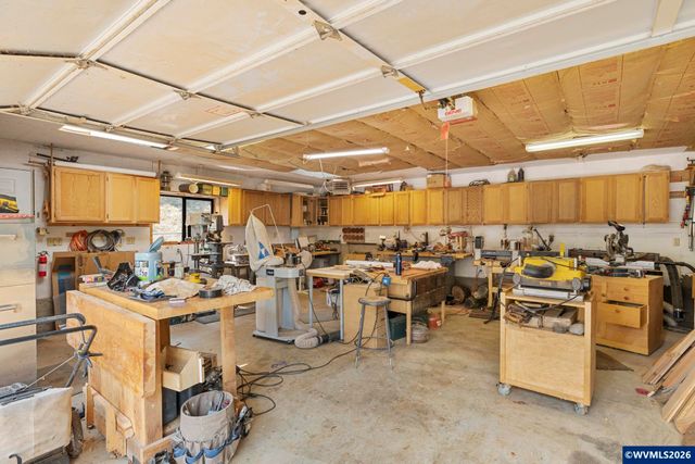 192 NW Canyon Dr, Dundee, OR 97115