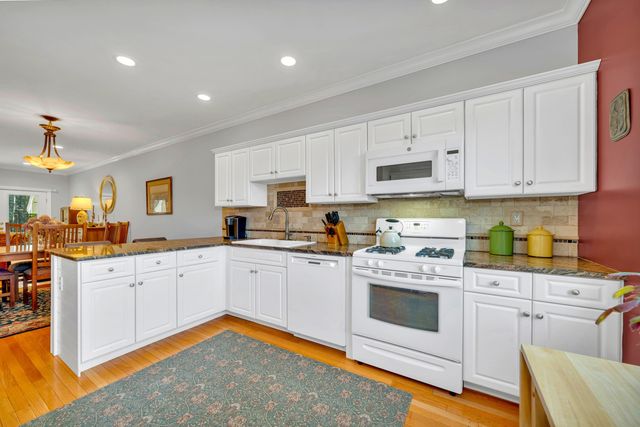 131 Court St Unit 10, Exeter, NH 03833