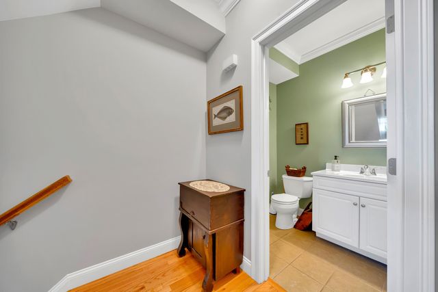 131 Court St Unit 10, Exeter, NH 03833