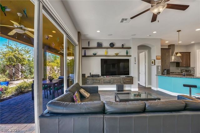 72 Newton Ridge Way, Las Vegas, NV 89183