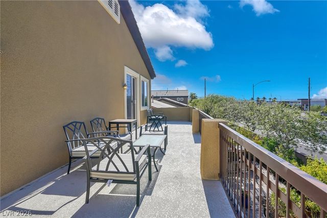 72 Newton Ridge Way, Las Vegas, NV 89183
