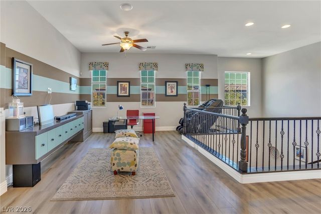 72 Newton Ridge Way, Las Vegas, NV 89183
